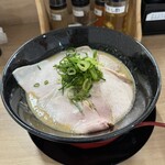 魔界系ラーメン三冠馬 - 料理写真: