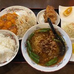 龍鳳園 - 料理写真:全景、これは苦しい闘いが予想されます