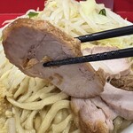 ラーメン二郎 - 豚