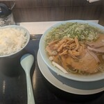 新橋ニューともちんラーメン - 料理写真: