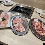 ドライブイン鳥 - 