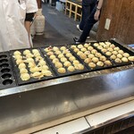 本家 大たこ - 焼きの感じ