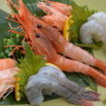 笑うだるま - 海老の刺身三種盛り合わせ(2人前から)