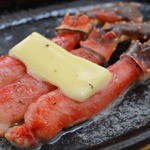 笑うだるま - 生たらば蟹のバター焼き