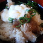 ふたみうどん研究所 - すじ丼
