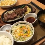 Yayoi Ken - ビーフステーキ定食