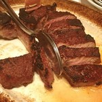 ウルフギャング・ステーキハウス - TーBONE ステーキ 
      ウルフギャング・ステーキハウス 丸の内