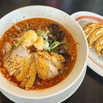 幸楽苑 - 料理写真:スタミナラーメン、餃子