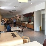 Bangkok Hospital - 各国料理が並びます。ベジタリアンも大丈夫です。