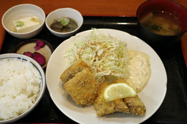 あじフライ定食』by ふらふら関西 : 楽酒 きたがわ (ラクシュキタガワ