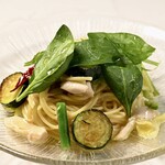 地中海ダイニング Poseidon - 冷製　蒸鶏と野菜のパスタ柚子胡椒風味