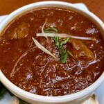 SITAARA Grove - カレーは8種類の中から選べて一番辛いラムにした。