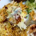 SITAARA Grove - ライタをかけるとサッパリしていくらでも食べれる気がする。