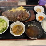 ステーキ&ハンバーグ ビッグシェフ亭 - 料理写真: