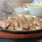 ステーキ&ハンバーグ ビッグシェフ亭 - 