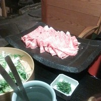 月亭 新宿本店 - 一切れとった後（二人前）