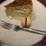 TOVILA osteria - ピスタチオのチーズケーキ