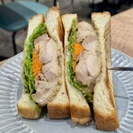 偉大なる発明 The Bread parloir - 料理写真:ハニーマスタードチキン