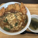 わく食堂 - 料理写真:中華かつ丼950円