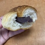 エブリパン - コチラはカリッじゅわ塩パン（アンディーのこしあん）