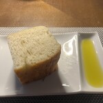 RESTAURANT LUKE with SKY LOUNGE - パン