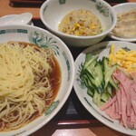 日高屋 - 料理写真:冷やし中華と半チャーハン