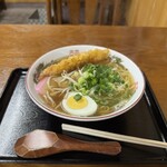 初雪食堂 - 料理写真:天ぷら中華そば 850円
