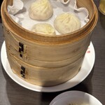 上海湯包小館 - 料理写真: