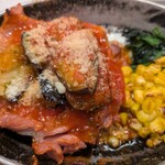 オリーブの丘  - チキンのオーブン焼きグリルナストマトソース、アップ