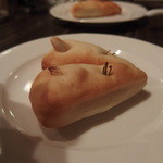 串揚げ 串の実 - 自家製フォカッチャ