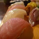 天史朗鮨 - 握りアップ