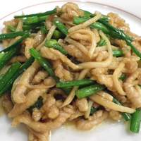 瑞麟 - (10/4昼)豚肉と花ニラの炒め（二人分）