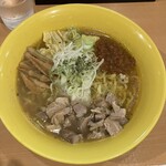 麺屋 すずらん - 黄色サラサラ