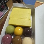 舟和 - 詰合せ（あんこ玉６色、芋ようかん３本）１１６６円（税込）