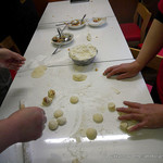 味坊 - 手作り餃子体験