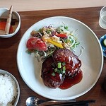 道の駅 庄川 - 料理写真:ハンバーグランチ 1300円