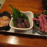 松吟庵 - 珍味盛り合わせ　小柱・ホタルイカ沖漬・豚肉ジャーキー