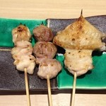 赤い鳥 - 串焼き単品