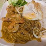 タイ食堂 ひょうたん - シーフードたっぷりのカレー