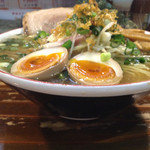 長町ラーメン - 結構なネギ盛り具合