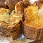 石窯パン工房　カンパーニュ - 料理写真: