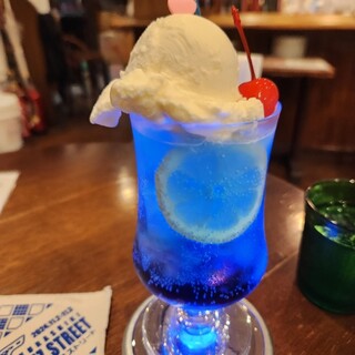 アヴェニュウ_0