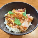 無添くら寿司 - 料理写真:旬の海鮮丼