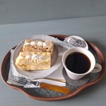 月 ゆらり - 料理写真:プレーンサンド、紅茶シフォンサンド、エチオピアケイシャS