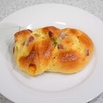 ビッグのパン屋さん - 料理写真:ペッパーハムチーズロール