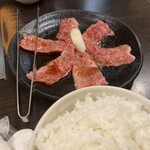 黒毛和牛 焼肉うし雅 - 