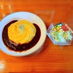珈琲舎 日々樹 - 料理写真:とろっと玉子のオムライス(デミグラスソース)