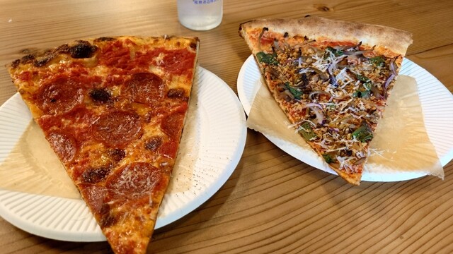 Hughes Pizza Parkside店 （ヒューズピザ） - 本町/ピザ | 食べログ