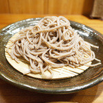 山介 - 熟成黒そば(1000円)