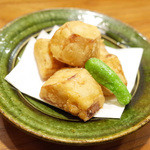 山介 - 里イモの唐揚げ(750円)